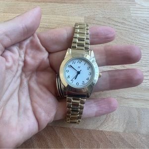 Miles kimball ladies gold tone expansion bracelet dress watch NEW BATTERY